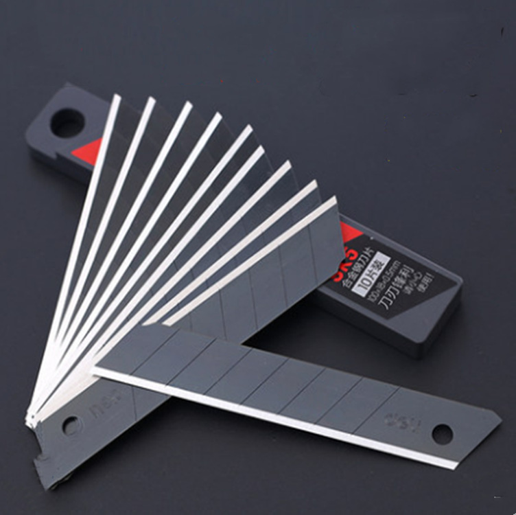 Large blade utility knife 18mm, thickened sharp black blade, industrial paper and wallpaper cutting tool knife wholesale full figure