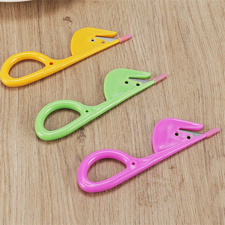 Factory wholesale creative new products, kitchen multi-functional chicken intestine unblocking magic tool, practical all-purpose duck intestine piercing small scissors Specification drawing