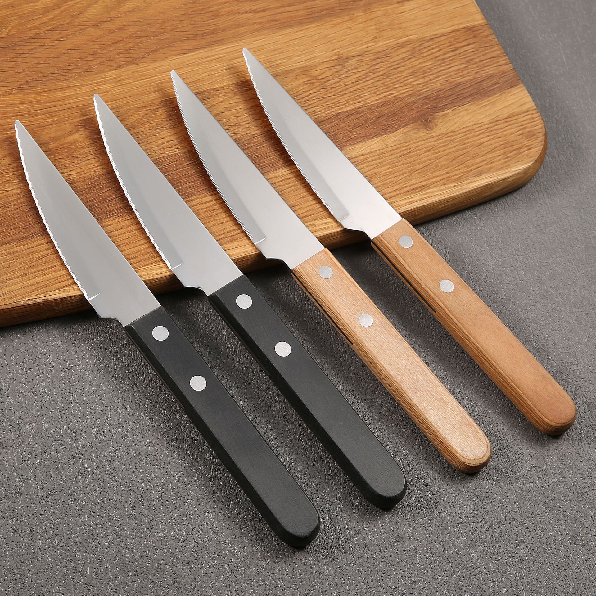 Cross-border trade knife 4-piece set, stainless steel large steak knife, Western restaurant tableware, solid wood handle steak knife, household full figure