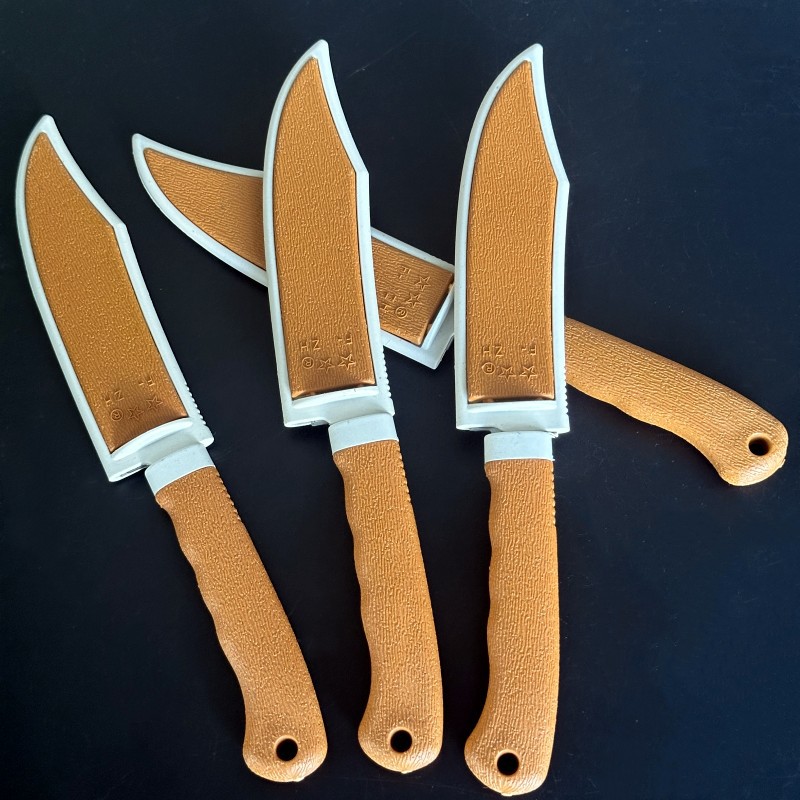Yellow thickened fruit knife, thickened knife sleeve, fruit knife, kitchen tools, 1 yuan, 2 yuan, store supply wholesale Item Picture