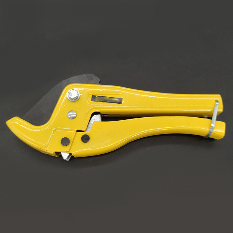 Pipe cutter, PVC manual pipe cutter, ppr plastic pipe cutter, aluminum-plastic pipe fast scissors, pipe cutter Application Scenario