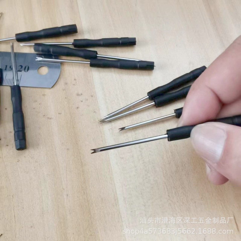 2.0 Fork-type screwdriver single-head lug screwdriver watch adjuster 1.5V type 0.8 through-pin watch strap changing screwdriver Item Picture