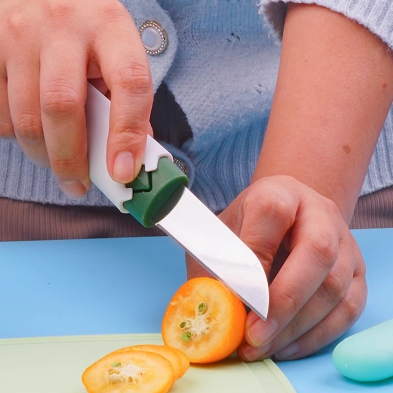 Fruit knife, peeler, two-in-one household peeler, kitchen thin peeler, stainless steel melon peeler, fruit knife Application Scenario