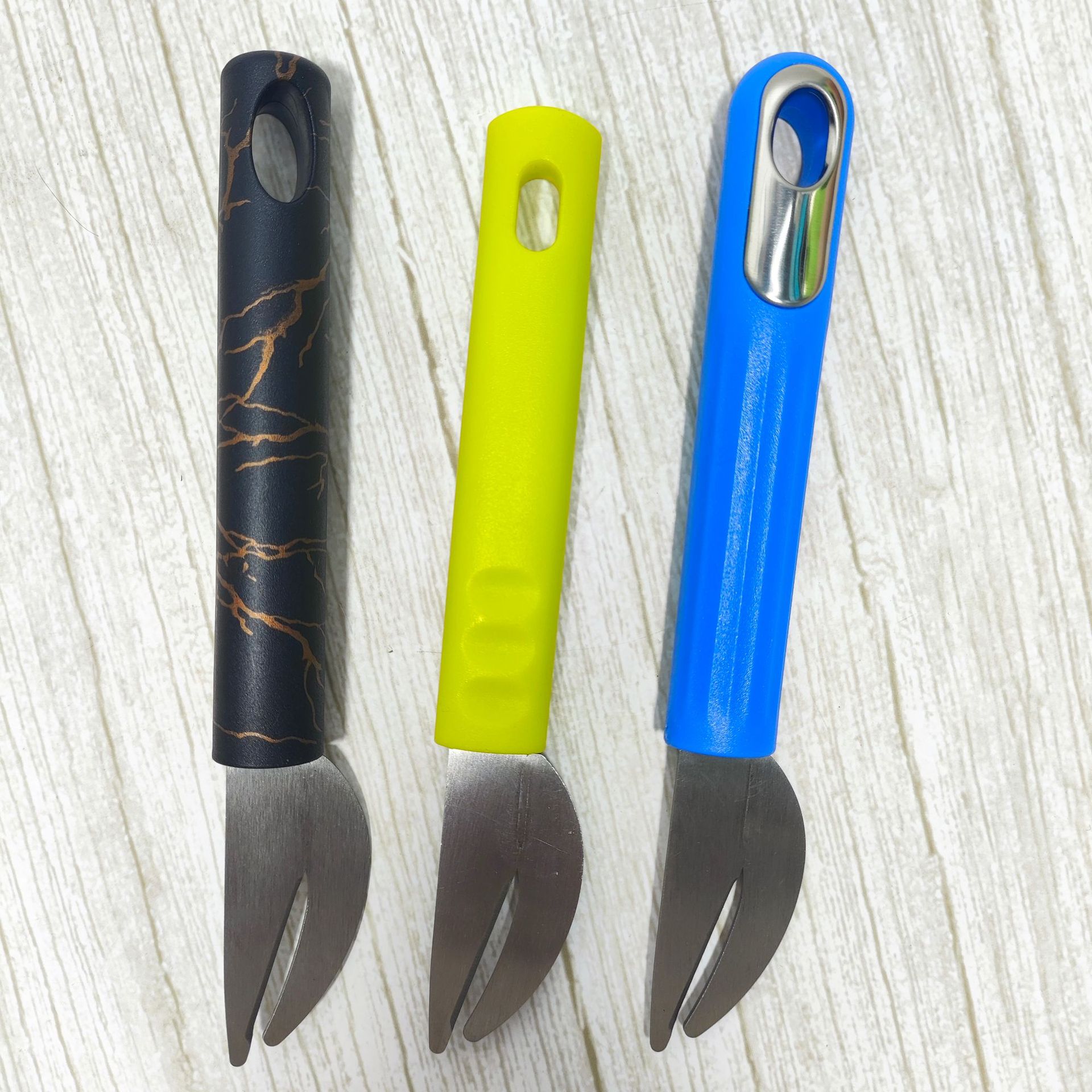 Stainless steel intestinal opener, household chicken intestinal knife, chicken and duck intestinal knife, kitchen small tools, intestinal opener, goose intestinal knife, intestinal flipping knife Application Scenario