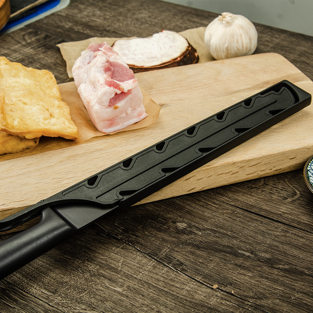 Black plastic sashimi knife case, portable PP knife sheath, bread knife, sashimi knife, sashimi knife, knife protection case full figure