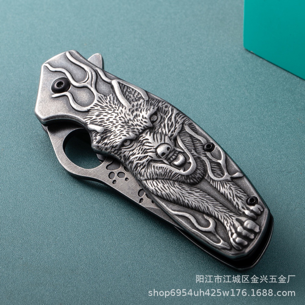 Manufacturer's stainless steel folding knife, outdoor multi-purpose camping tactical knife, survival knife, outdoor knife, creative portable fruit knife Application Scenario
