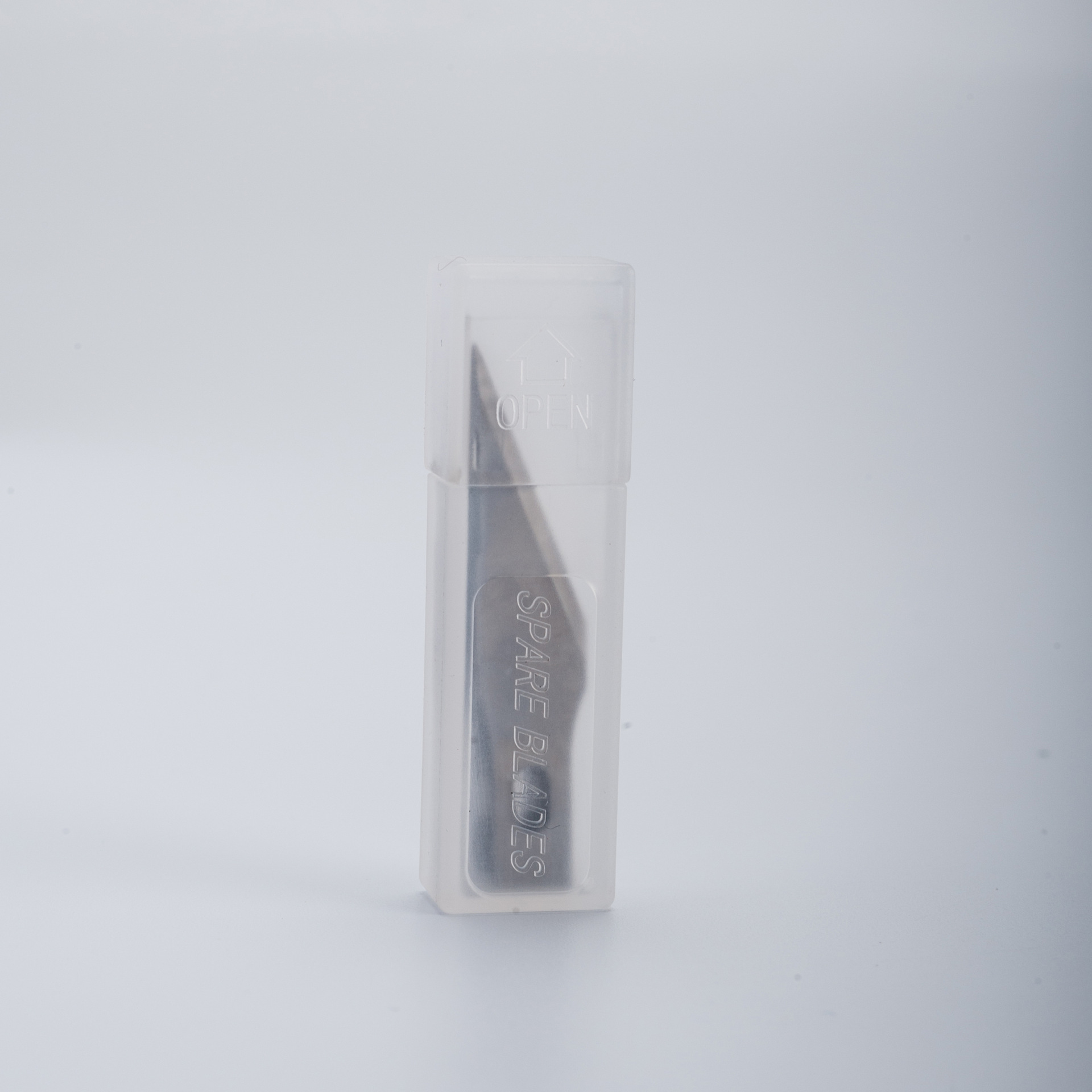 The manufacturer supplies a box of aluminum alloy hand-carved knives with 5 blades, starting from 0.4 yuan for pen holders, paper cutters, and handbooks undefined