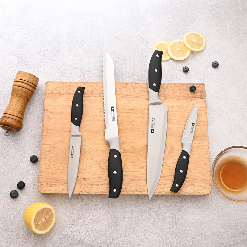 Wholesale of stainless steel kitchen multi-purpose knives, export knives, chef knives, meat slicing knives, bread knives, sharp knives and fruit knives in Yangjiang Application Scenario