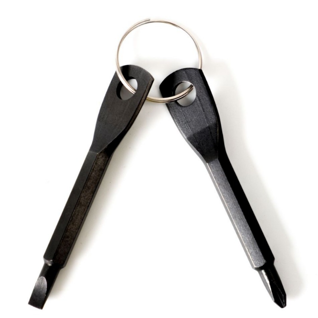 Outdoor EDC portable screwdriver, multi-functional outdoor tool, keychain screwdriver, cross and straight hook Item Picture