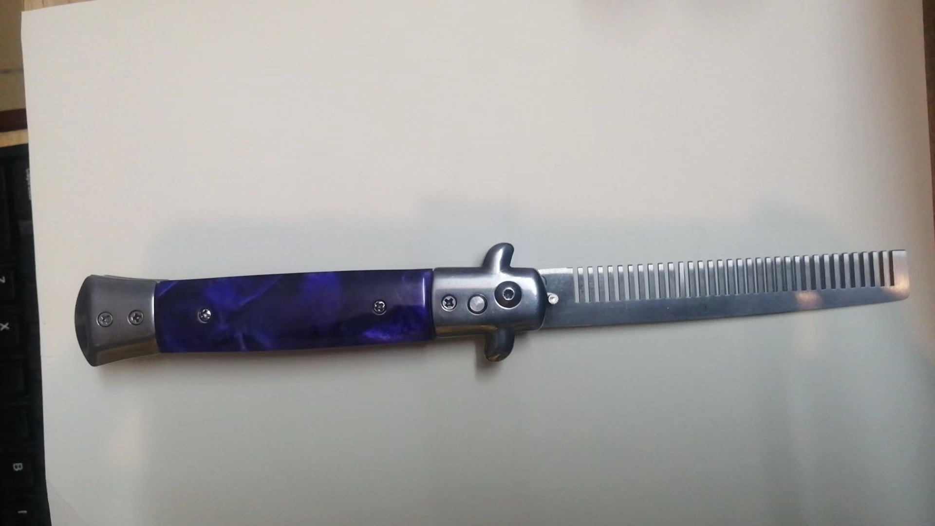 Comb practice knife, stainless steel ornamental knife, no sharp edge, portable, reversible and deformable outdoor equipment undefined