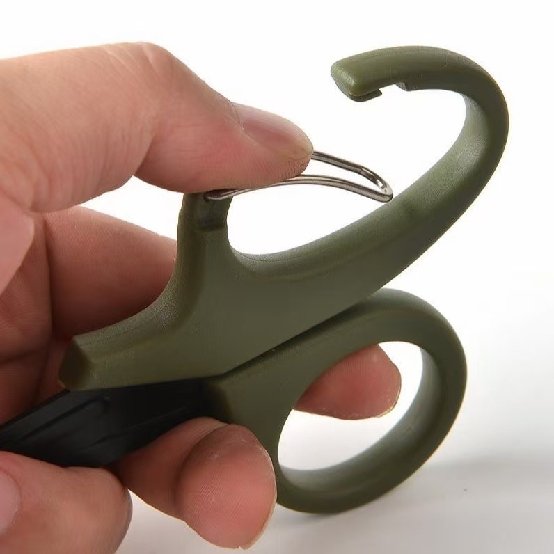 Multi-functional buckle scissors, outdoor activity, family backup, medical backup scissors, gauze, iron wire, iron sheet scissors Specification drawing