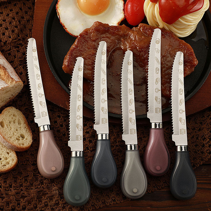 Cross-border in-stock steak cutting special Western-style steak knife and fork, hotel tableware, steak knife, stainless steel serrated bread knife Application Scenario