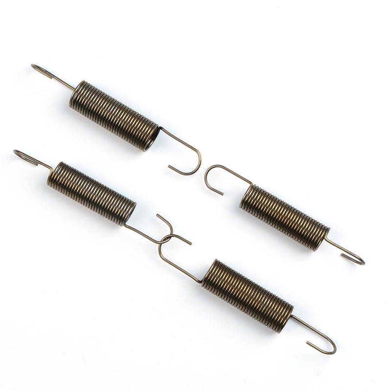 The spring tension spring of the clutch for automobiles and trucks, the engine throttle return force is strong, and the pedal for light trucks turns yellow when the engine is turned off Item Picture