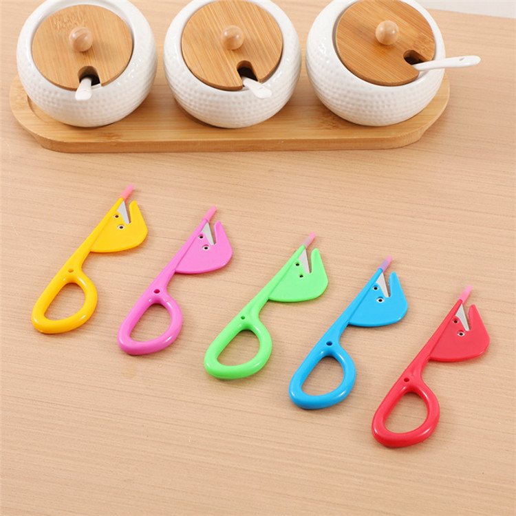 Factory wholesale creative new products, kitchen multi-functional chicken intestine unblocking magic tool, practical all-purpose duck intestine piercing small scissors full figure