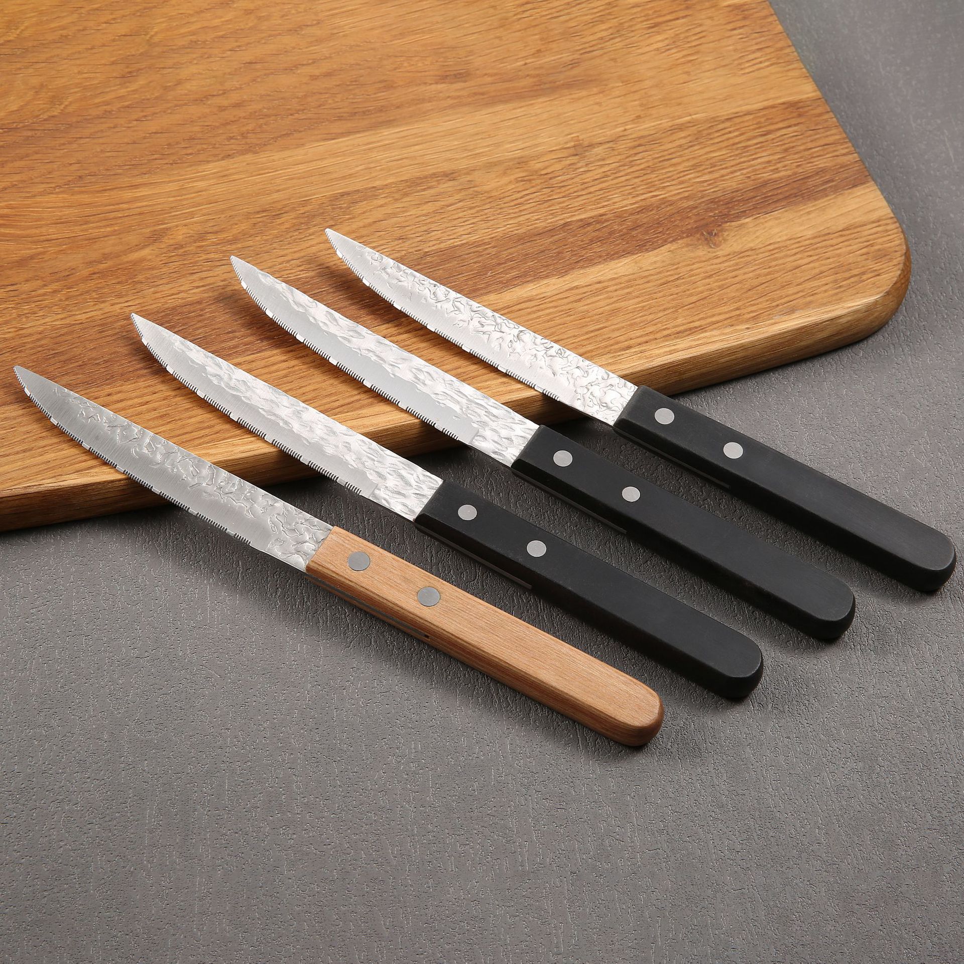 Kitchen knife set, stainless steel six-piece set, hammer texture 304 tableware, Japanese steak knife, wooden handle serrated small knife Specification drawing