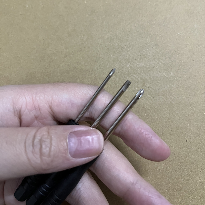 1.2 1.4 1.6 1.8MM cross-shaped watch screwdriver, watch repair screwdriver, watch screwdriver delivery Application Scenario