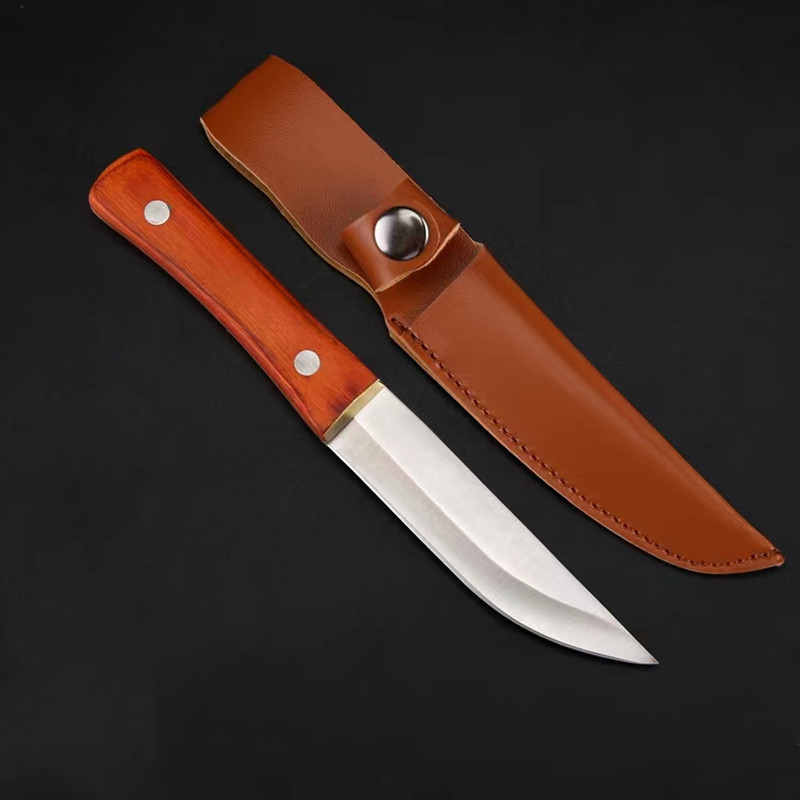 Wholesale knives in Yangjiang, including meat knives, Mongolian hand-held meat knives, Western food knives, steak knives, barbecue knives, and outdoor straight knives Application Scenario