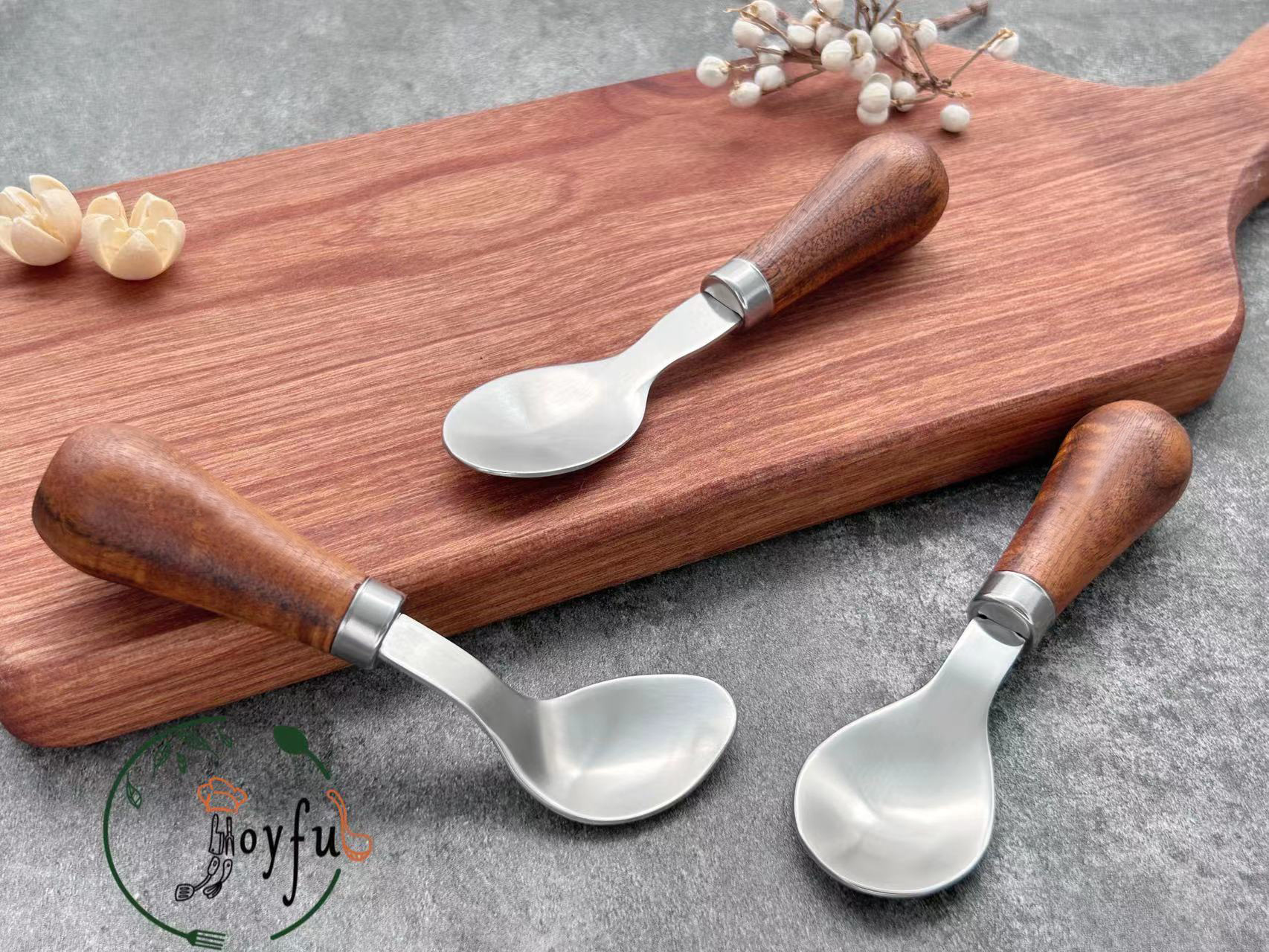 304 stainless steel vertical cheese knife, butter knife, pizza knife, butter knife, children's tableware manufacturer in stock Specification drawing