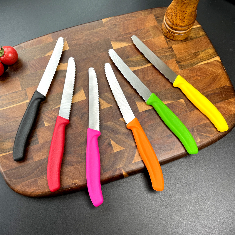 Cross-border exclusive stainless steel steak knives, serrated Western dining knives, restaurant and hotel tableware, camping Western steak knives in stock Item Picture