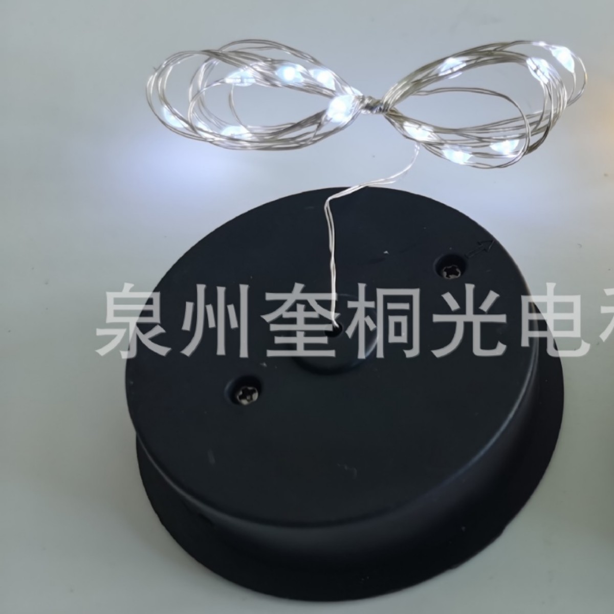 Wholesale of solar lamps, plastic handicrafts, iron lanterns, glass bottles, ceramic lamps and accessories from manufacturers full figure