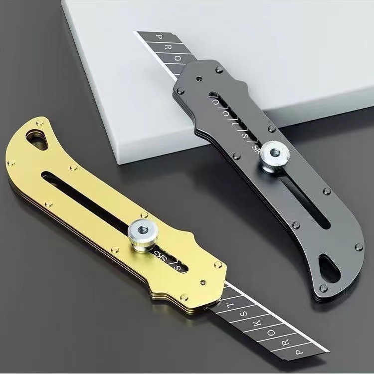 Factory wholesale of all-steel utility knives, 18mm heavy-duty thickened wallpaper knives, heavy-duty paper cutting knives and engraving knives undefined