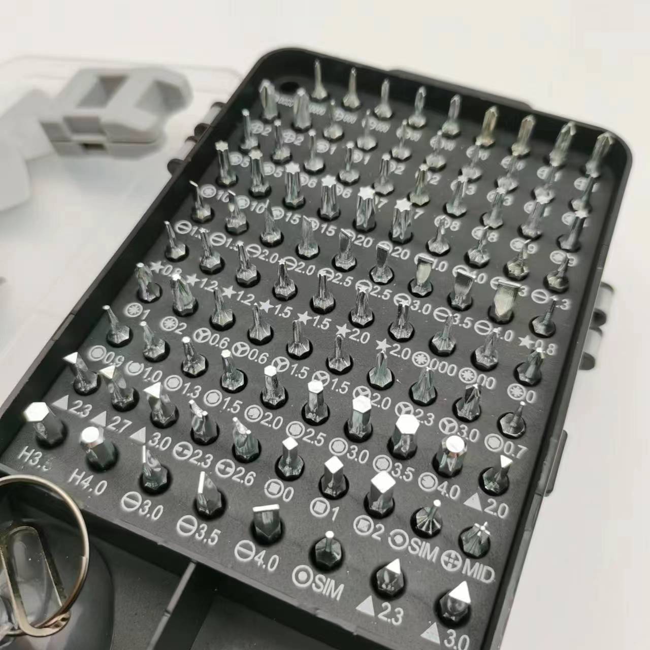 115-in-one screwdriver set, cross-border hardware tools, screw screwdriver set, cross screwdriver head, mobile phone repair tools Application Scenario