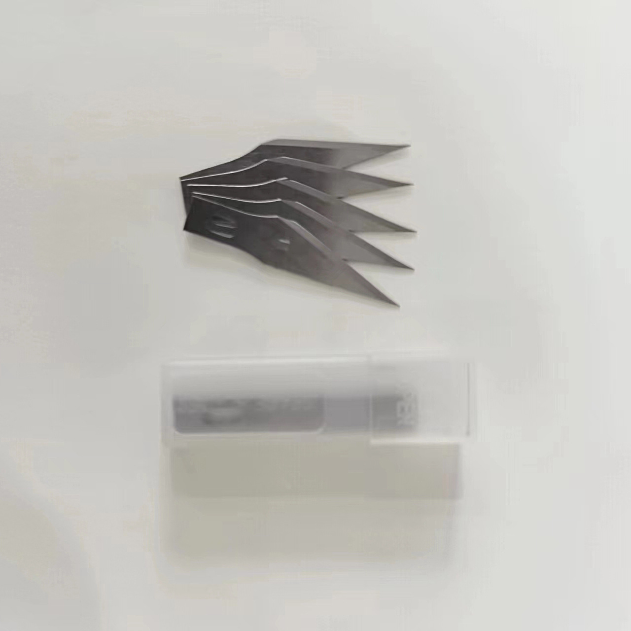 Factory wholesale of art design blades, wallpaper cleaning double-sided blade head tools, sharp and durable, mobile phone repair and engraving blades details Picture