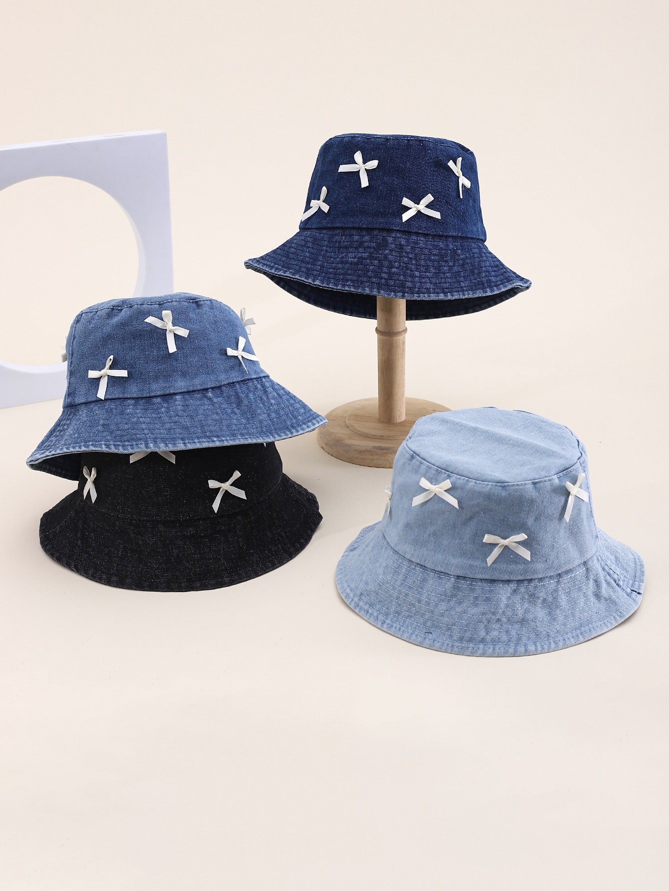 This spring and summer Korean-style simple and irregular bow denim fisherman hat is fashionable and versatile. It is a foldable basin hat for travel, sun protection and shade. It is also an export adult hat with a size of 58CM full figure