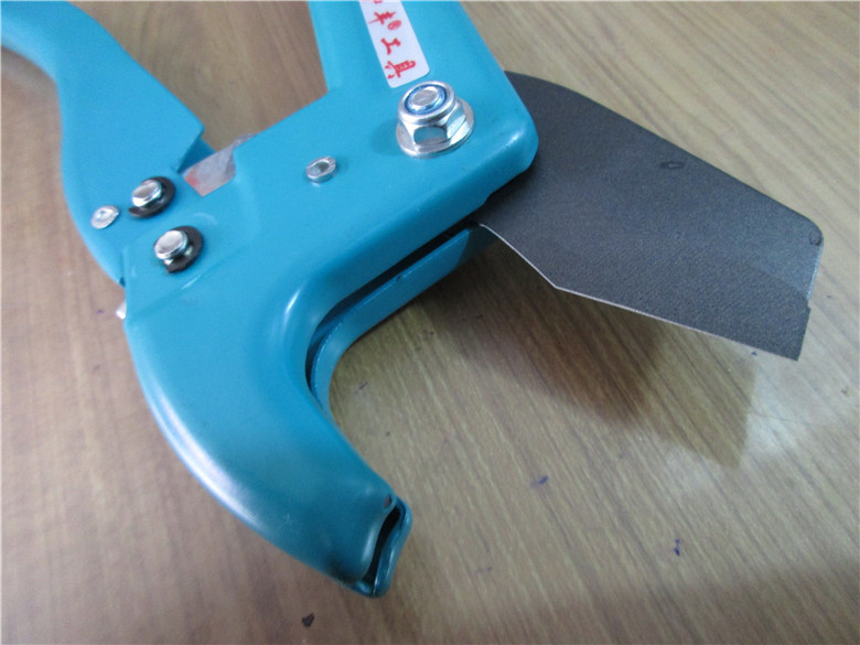 Wholesale PVC pipe cutting knife blades, PPR pipe scissors, 42mm quick pipe cutting scissors, fast cutting Item Picture
