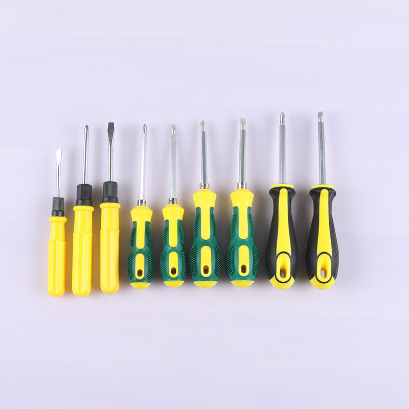 The manufacturer wholesals cross-head screwdrivers and comes with a set of cross-head screwdrivers, plum blossom screwdrivers and dual-purpose screwdrivers as gifts Application Scenario