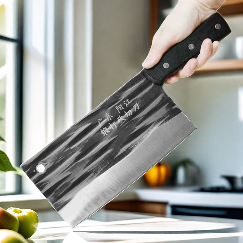 "20-yuan model kitchen knife for home use, stainless steel meat slicer, forged hammer-patterned bone-cutting knife manufacturer in stock. Application Scenario