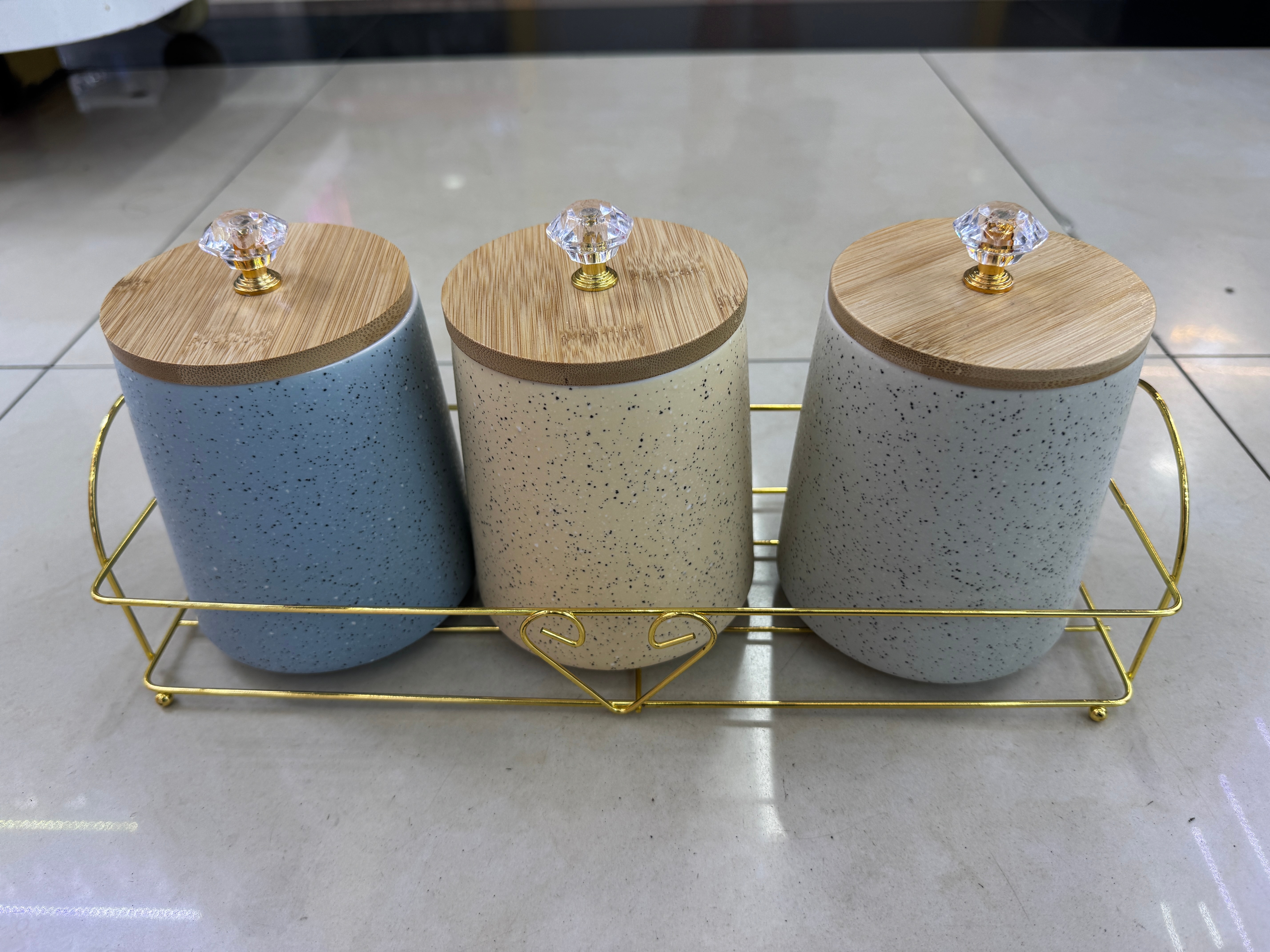 茶缸陶瓷罐/兔兔陶瓷/陶瓷产品图