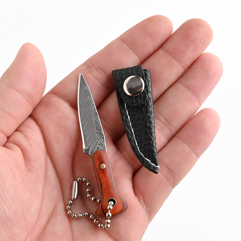 Mini parcel opening and unpacking knife, outdoor portable knife, small knife, exquisite stainless steel forged keychain knife undefined