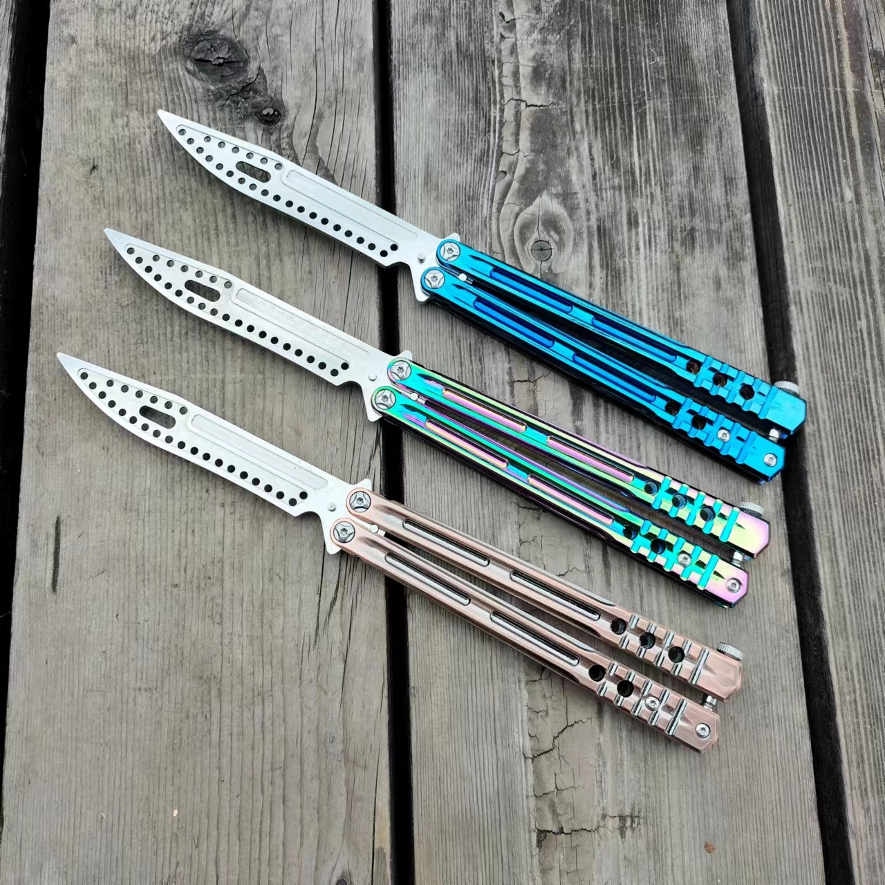 Dejia high-quality zinc alloy one-piece die-cast handle butterfly knife CSGO practice knife, unsharpened training knife full figure