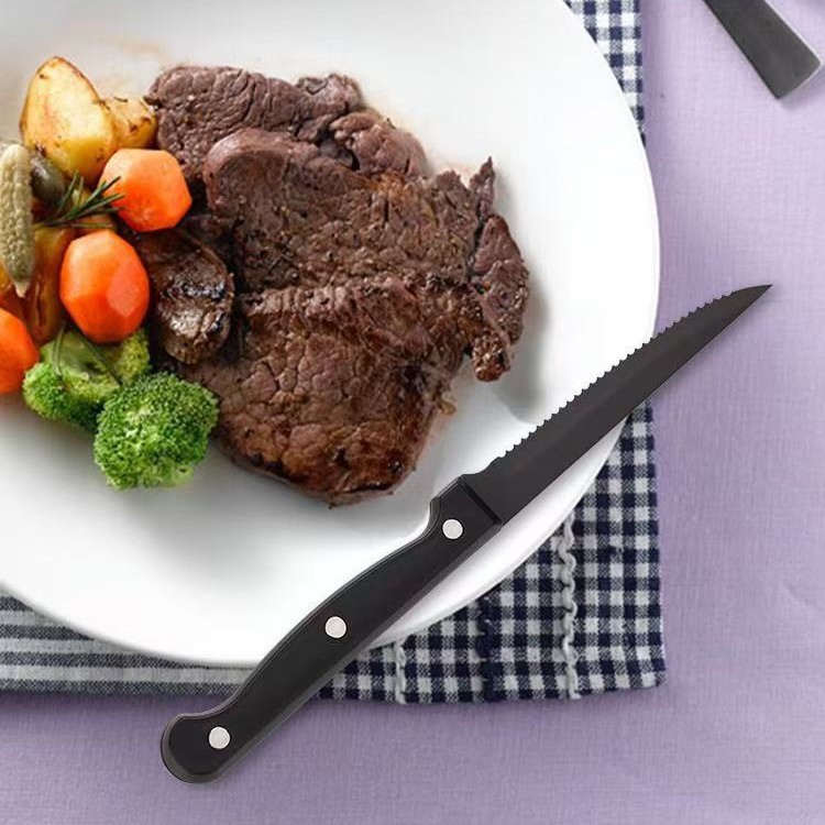 Stainless steel serrated steak knife, household bread pulp sharp cutting knife, Nordic-style Western restaurant special steak knife Application Scenario
