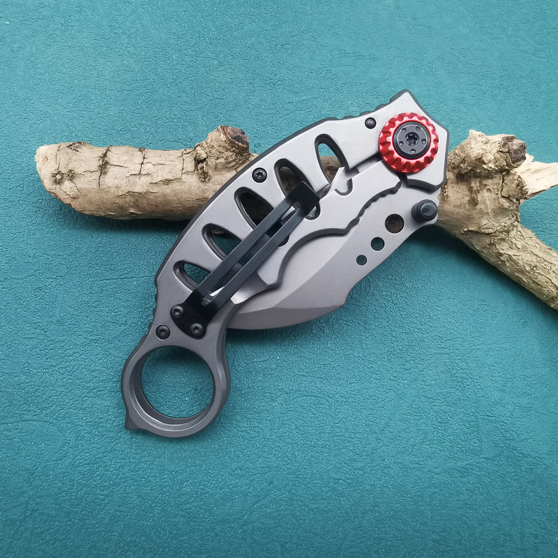All-steel grey claw knife ring play tool, outdoor tactical knife, eagle claw vehicle-mounted emergency escape folding knife Specification drawing