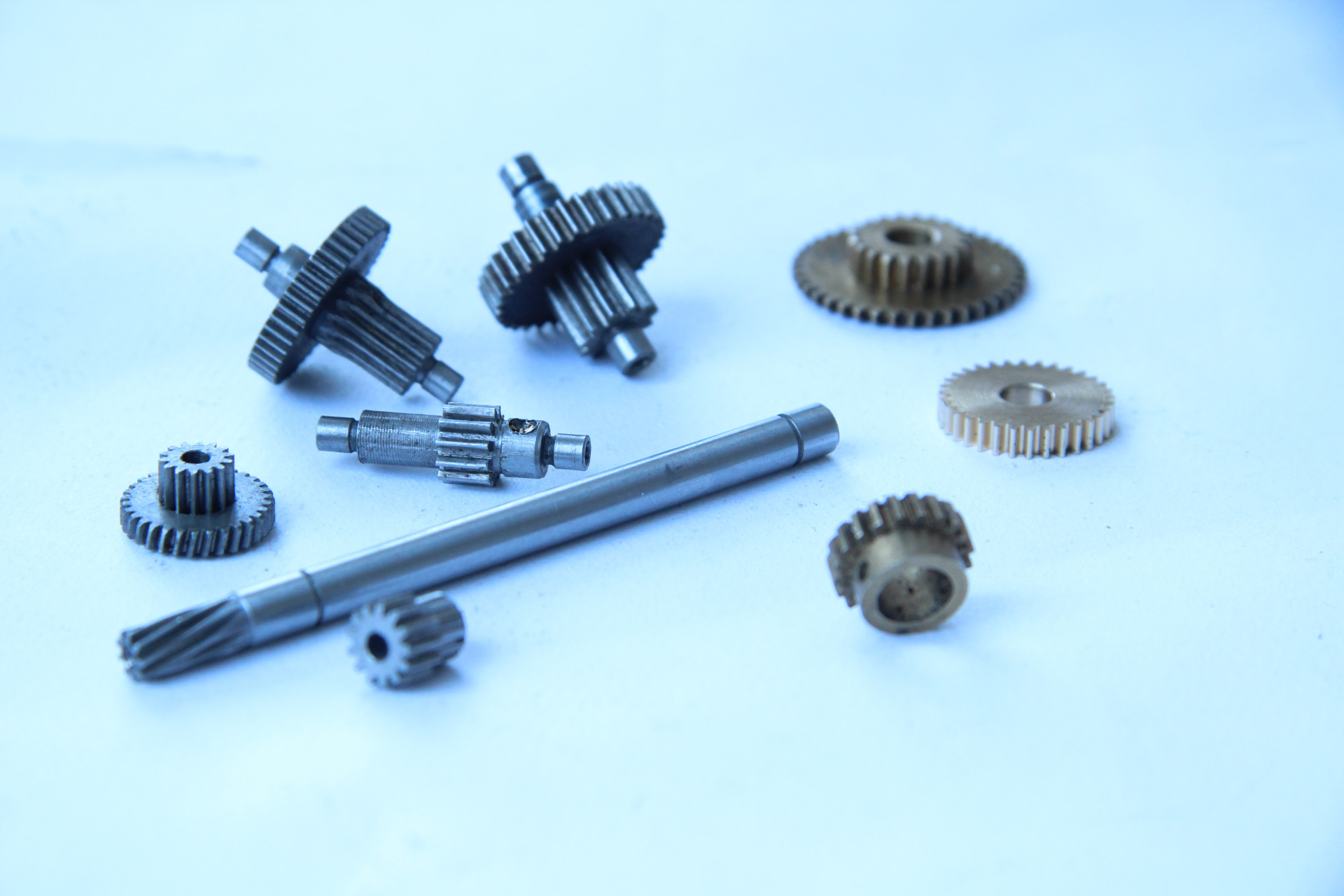 The manufacturer supplies non-standard gear processing, small module gear motors, gears and gear transmission parts processing undefined