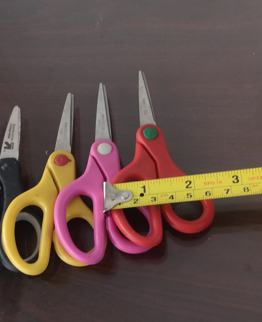 Direct sales from the manufacturer of hot-selling small-sized scissors in stock Specification drawing