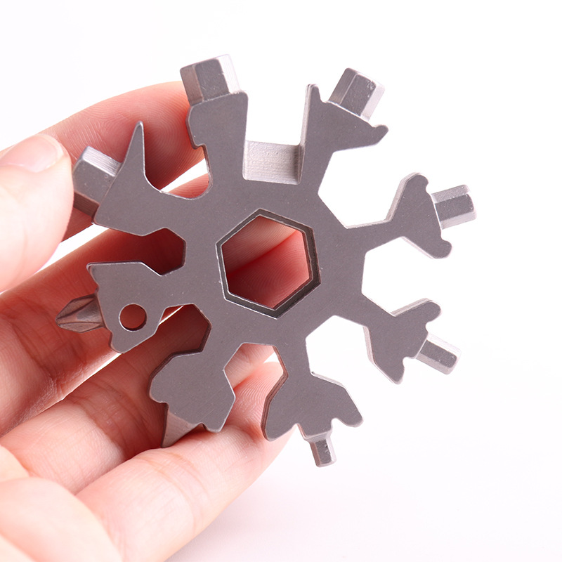18-in-one multi-functional snowflake tool card, thickened all-steel snowflake wrench for daily household use, mini screwdriver Specification drawing