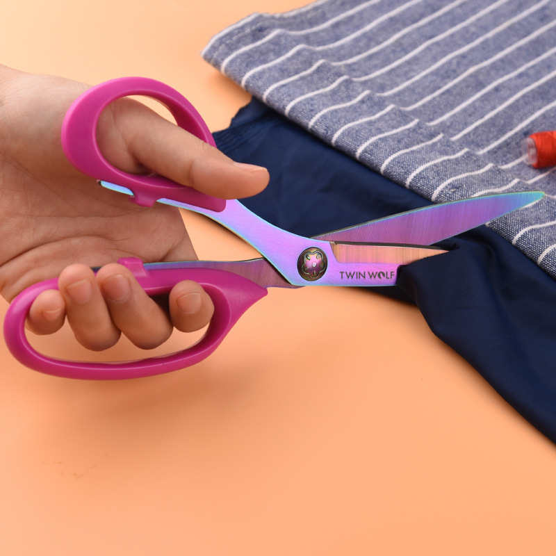 Household tailor's clothing scissors, thread sewing scissors, fabric cutting scissors, festive ribbon-cutting scissors, multi-purpose 9-inch color titanium scissors Specification drawing