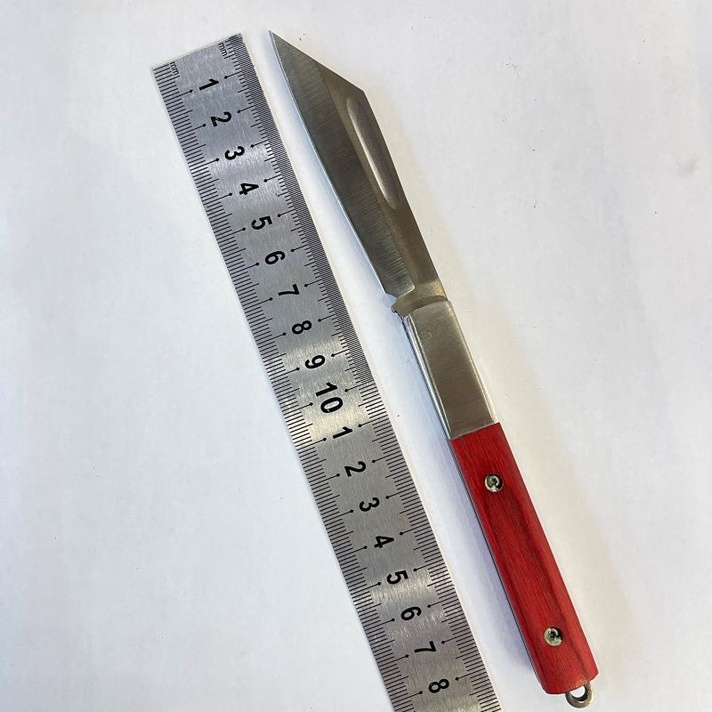 Chunmei Xiaodao offers a variety of folding knives with stainless steel and rosewood handles, household fruit knives, and outdoor self-defense knives undefined