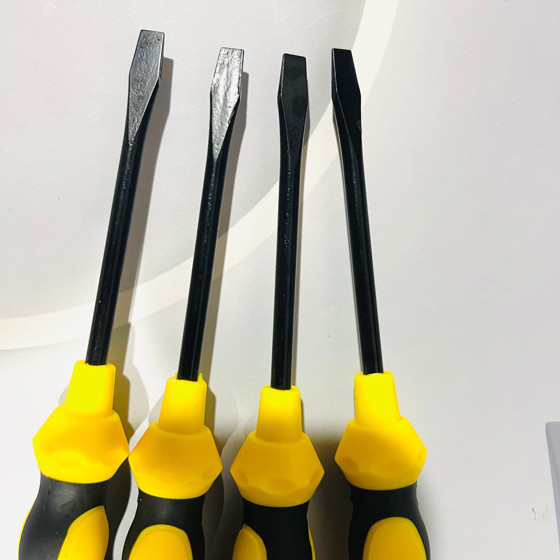 3-inch flat-head screwdriver, manual screwdriver, screwdriver, household flat-head screwdriver, 1-yuan wholesale supply details Picture