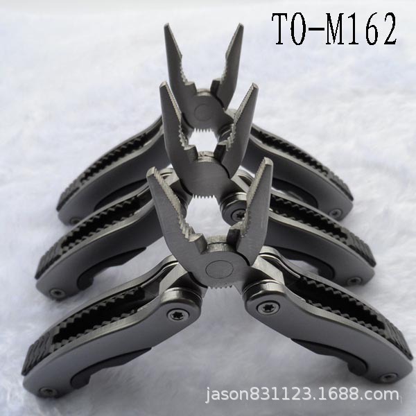 We supply old aluminum-handled small multi-functional pliers, gift pliers, multi-functional knife pliers and multi-functional tools details Picture