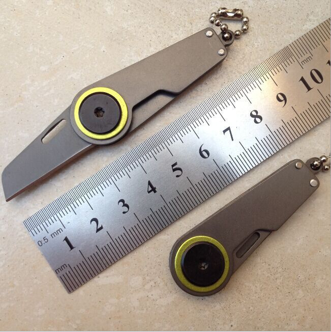 Outdoor portable keychain knife EDC portable multi-functional tool 3cm folding survival zipper hook knife full figure