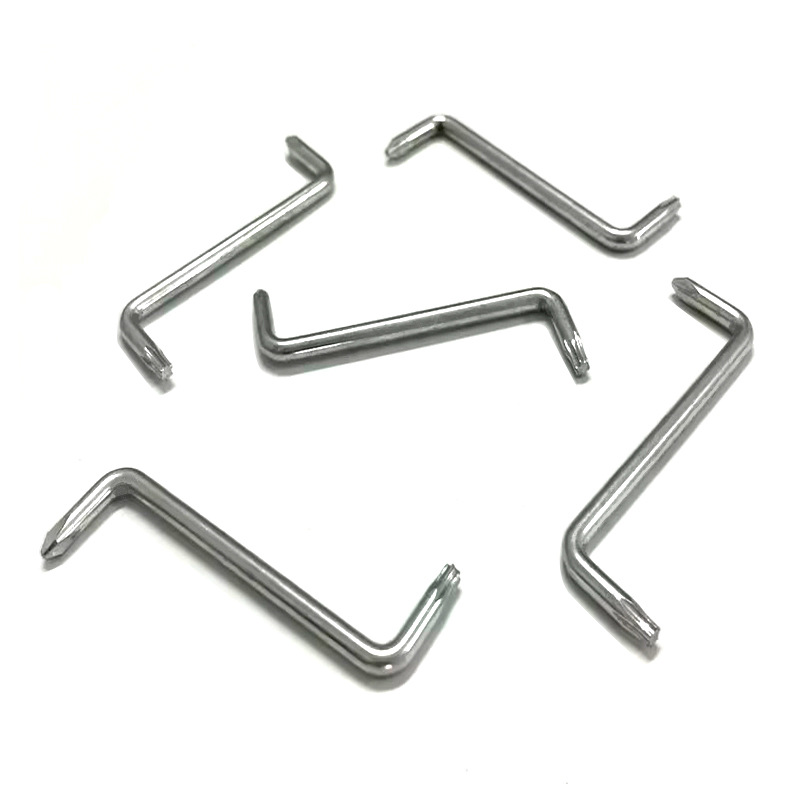 Z-shaped wrenches, cross-head screwdrivers and Allen screwdrivers are used for installing car mudguards details Picture