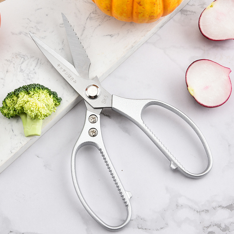 SK5 Kitchen scissors, fourth-generation scissors, chicken bone scissors, kitchen household steel head scissors, plastic handle Application Scenario