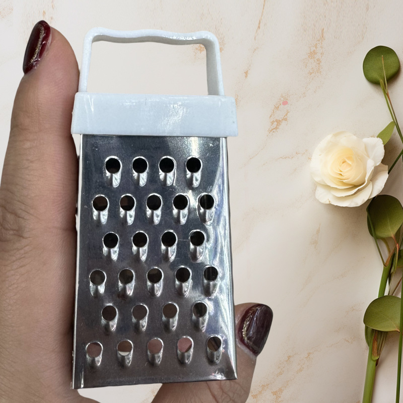 3-inch stainless steel grater, mini four-sided grater, multi-functional vegetable cutter, kitchen small tool, garlic grater 12g details Picture
