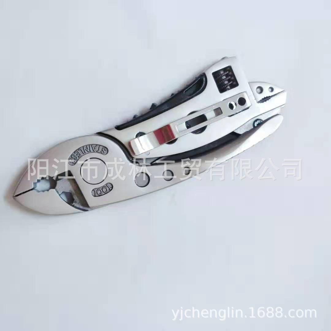 Multi-functional wrench pliers, outdoor camping and mountain climbing self-defense knife, multi-purpose tool folding outdoor pliers Application Scenario