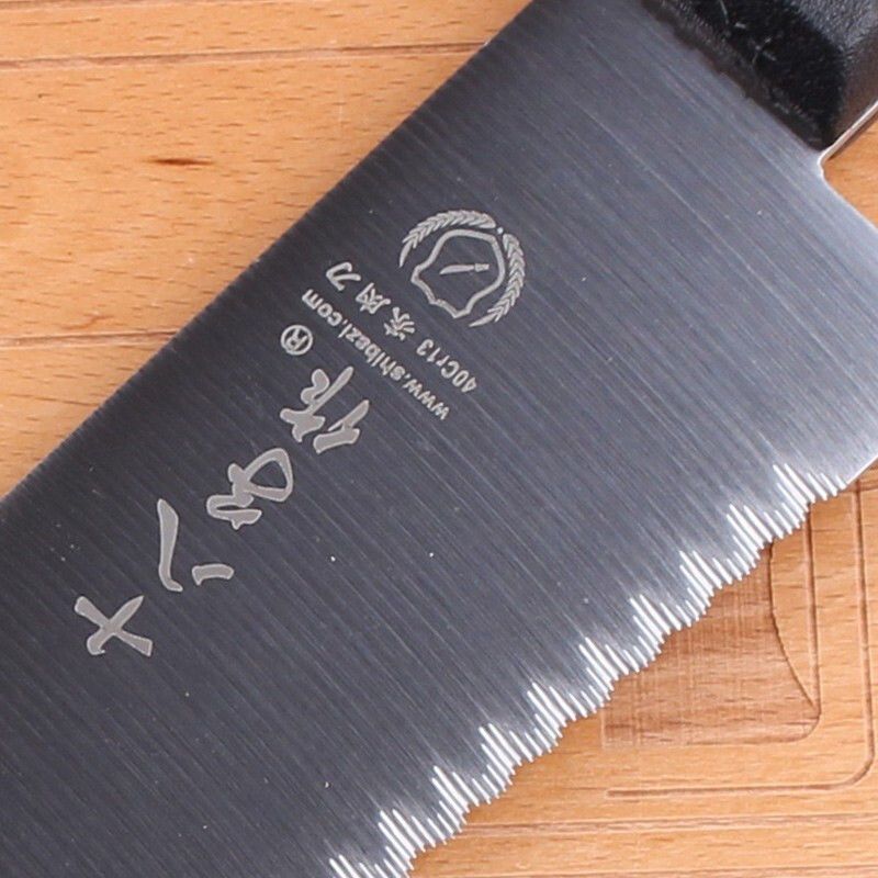 Eighteen Sons frozen meat knife, stainless steel serrated slicing knife, kitchen baking knife, bread knife Application Scenario
