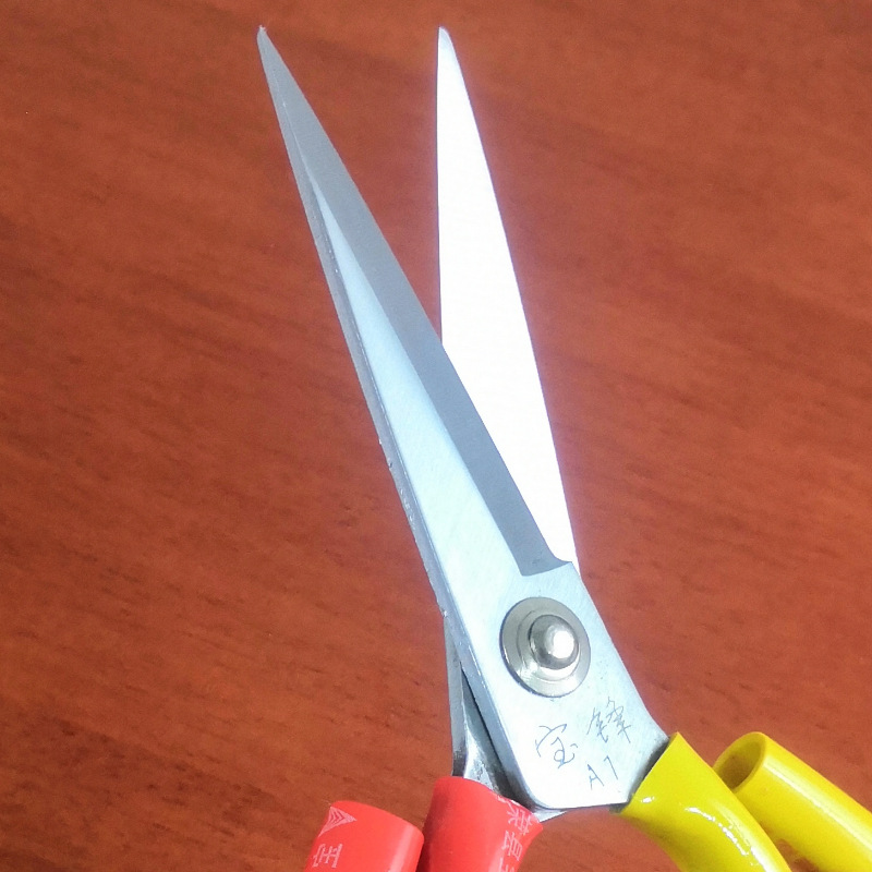 Baofeng thickened electroplated anti-rust civilian scissors, industrial scissors and household scissors are self-produced and self-sold by the original manufacturer Application Scenario